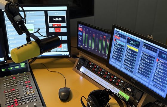 RMF FM nadal liderem, ale wyraźnie traci. Radio Eska mocno w górę