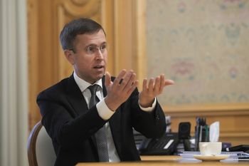 "Krytyczny scenariusz". Premier Ukrainy ostrzega firmy