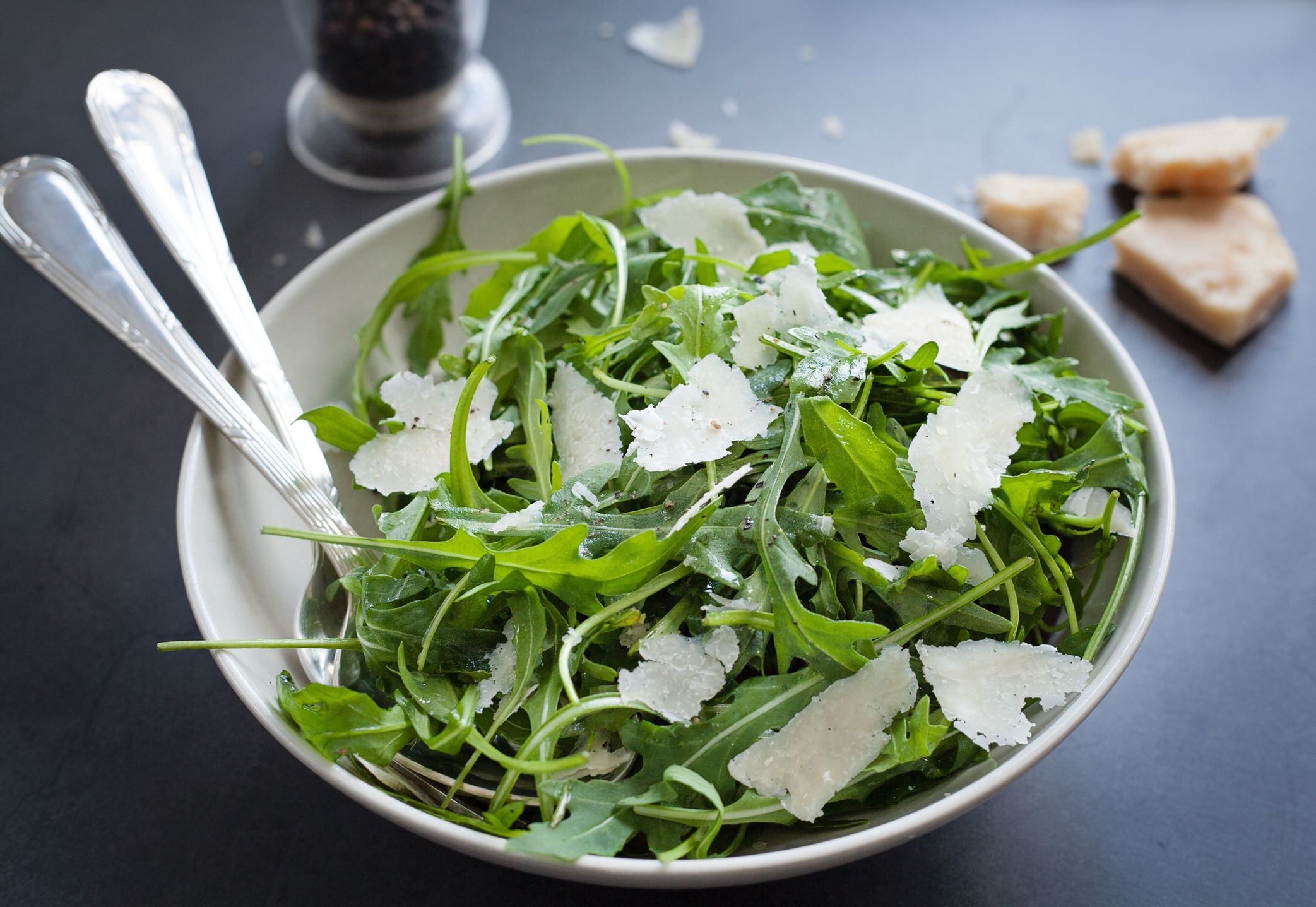 Arugula salad with parmesan cheese
Close up of arugula salad with parmesan cheese and pepper
Cris Cantón
