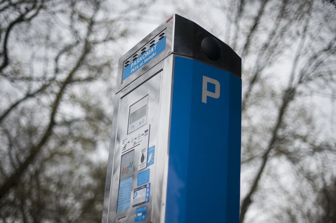 ePARK - aplikacja w telefonie zamiast parkomatu