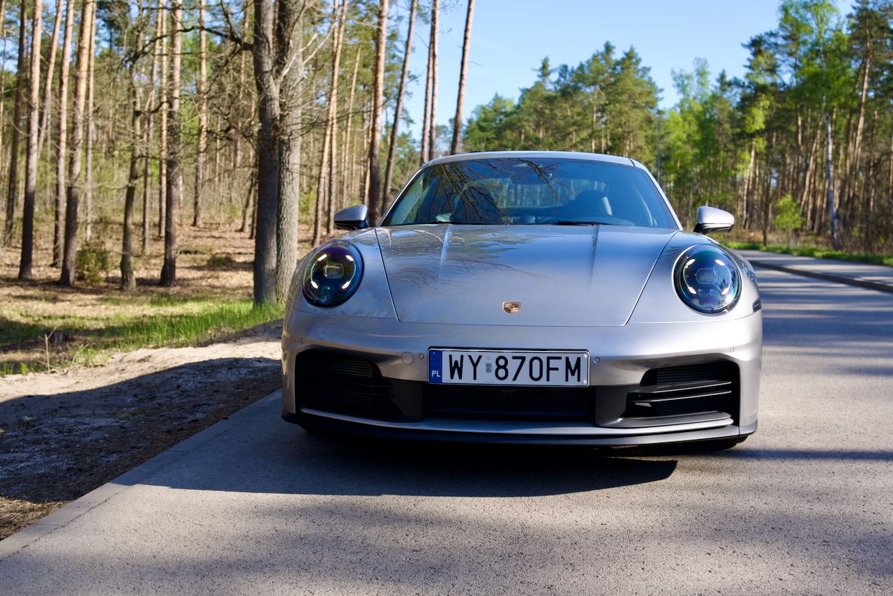 Porsche 911 Carrera