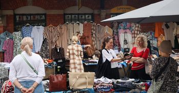 Kraków: Inny Kazimierz. Na placu Nowym w niedzielę łowi się perełki