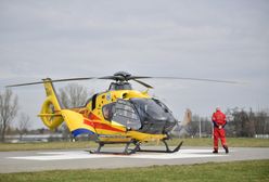 4-latek spadł z dmuchanej zjeżdżalni. Dziecko w szpitalu