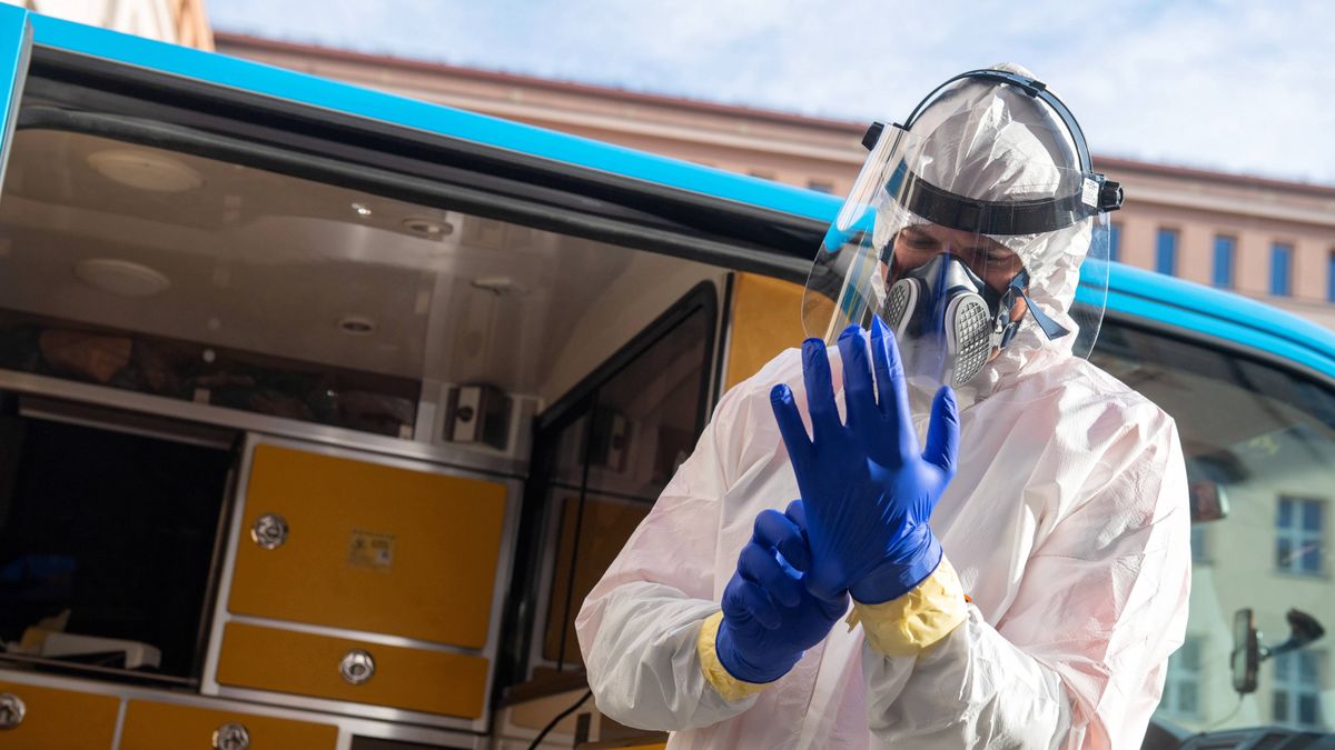 Ognisko w zakładach w toruniu może być większe. Sanepid bada kolejne próbki