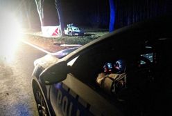 DK63. Tragiczny wypadek. Samochód dachował