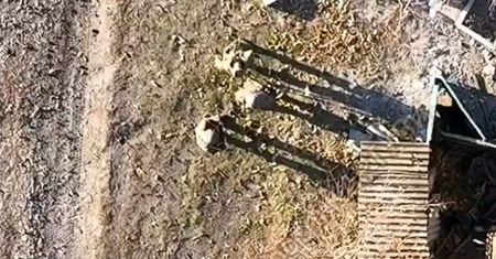 Rosjanie podpalili dom. Nagle nadleciał dron