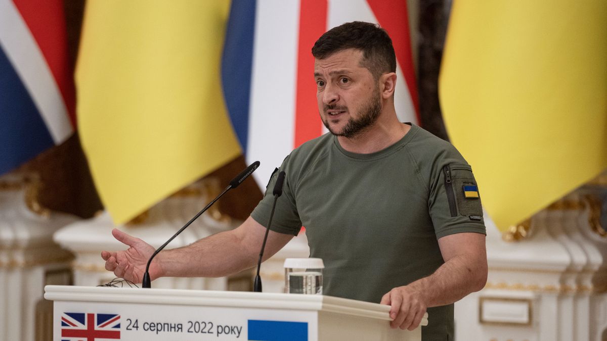 KYIV, UKRAINE - AUGUST 24: Ukrainian President Volodymyr Zelensky speaks as he and British Prime Minister Boris Johnson (not pictured) give a press conference on August 24, 2022 in Kyiv, Ukraine. The British prime minister, who leaves office next month, visited the Ukrainian capital as the country commemorated its 1991 independence from the Soviet Union. This year, August 24 also marks six months since the start of Russia's large-scale invasion of the country. (Photo by Alexey Furman/Getty Images)