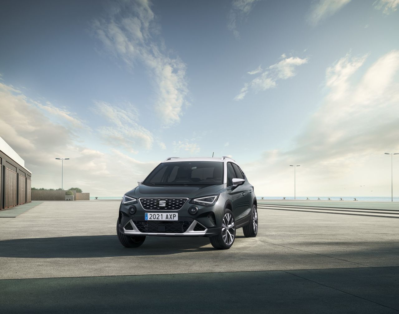 Seat Arona ma nowe wnętrze i lampy jak starsza skoda. Na tym nie koniec zmian