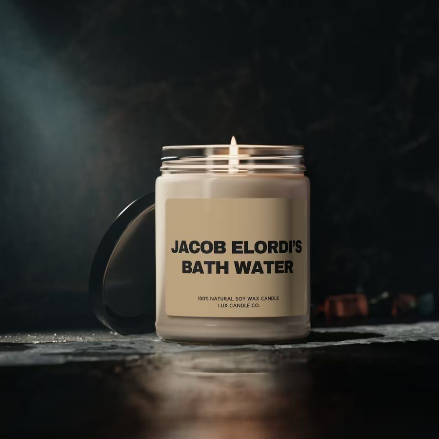 W internecie dostępna jest świeca o zapachu Jacoba Elordi