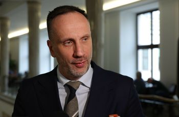 To koniec kariery w klubie PiS. Oto majątek Janusza Kowalskiego