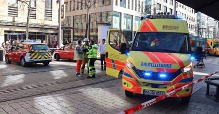 Wjechał w tłum ludzi. Akcja niemieckiej policji. Są zabici