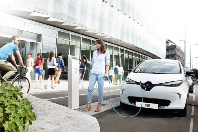 Ładowanie elektrycznego Renault ZOE