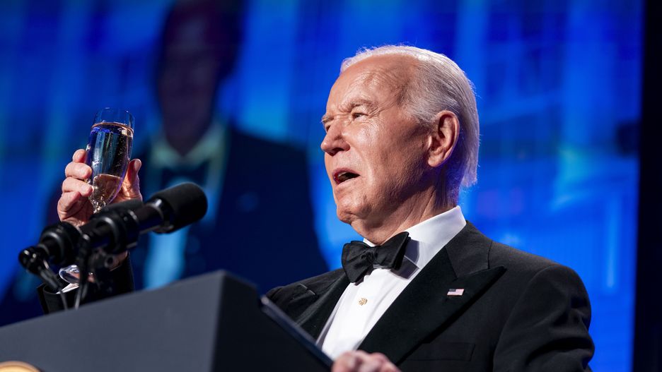 President Joe Biden speaks during the White House Correspondents' Association dinner at the Washington Hilton in Washington, DC, USA, 27 April 2024. EPA/BONNIE CASH / POOL Dostawca: PAP/EPA.