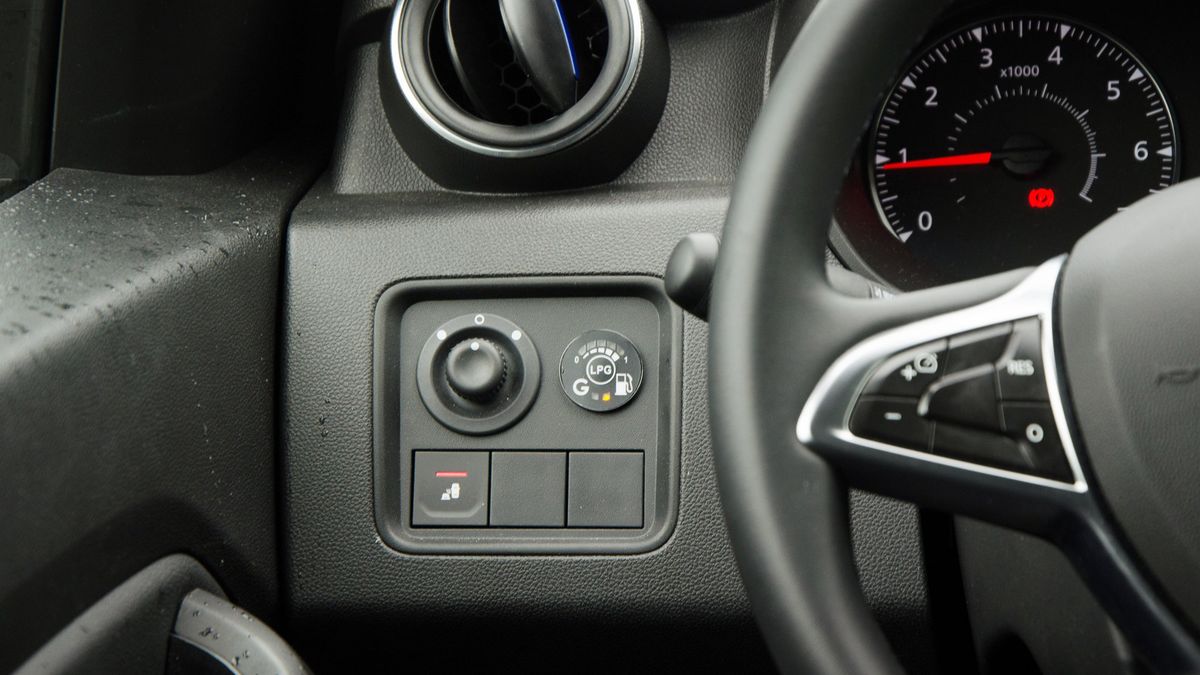 W używanych samochodach pojawia się obawa o odpowiedni serwis i dbałość instalacji LPG