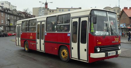 Transport czasów PRL-u. Tym jeździła cała Polska