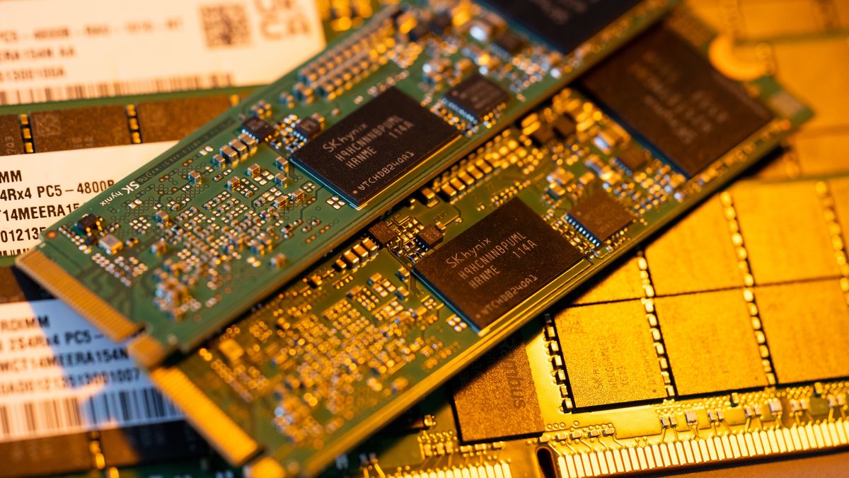 SK Hynix Inc. Solid State Drives (SSD) modules at the company's office in Seongnam, South Korea, on Wednesday, April 20, 2022. SK Hynix is scheduled to release earnings figures on April 27. Photographer: SeongJoon Cho/Bloomberg via Getty Images
