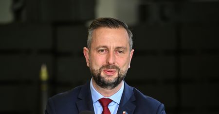 Polka w śpiączce w chińskim szpitalu. Jest przełom, szef MON informuje
