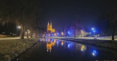 Park Sienkiewicza po zmroku wygląda wyjątkowo