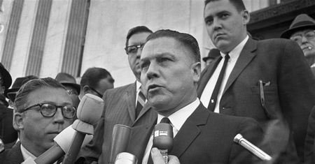 Tajemnicze zniknięcie Hoffy. Zwrot po wyznaniu śmieciarza na łożu śmierci