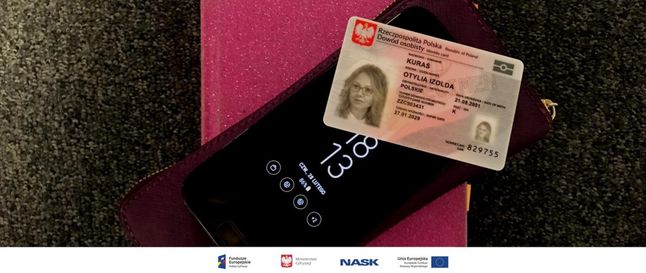 E-dowód i smartfon z NFC