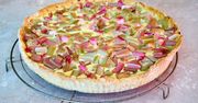 Tarta z rabarbarem. Przepis na obłędnie smaczny deser