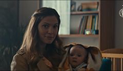 Biedronka "dziękuje wszystkim mamom" przed ich świętem (wideo)