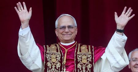 Leon XIV w przeszłości już gościł w Polsce. Sieć obiegło jego zdjęcie z Janem Pawłem II