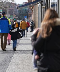 Jak alimenciarze wykorzystują pandemię, by nie płacić na dzieci? "Kłamie w żywe oczy"