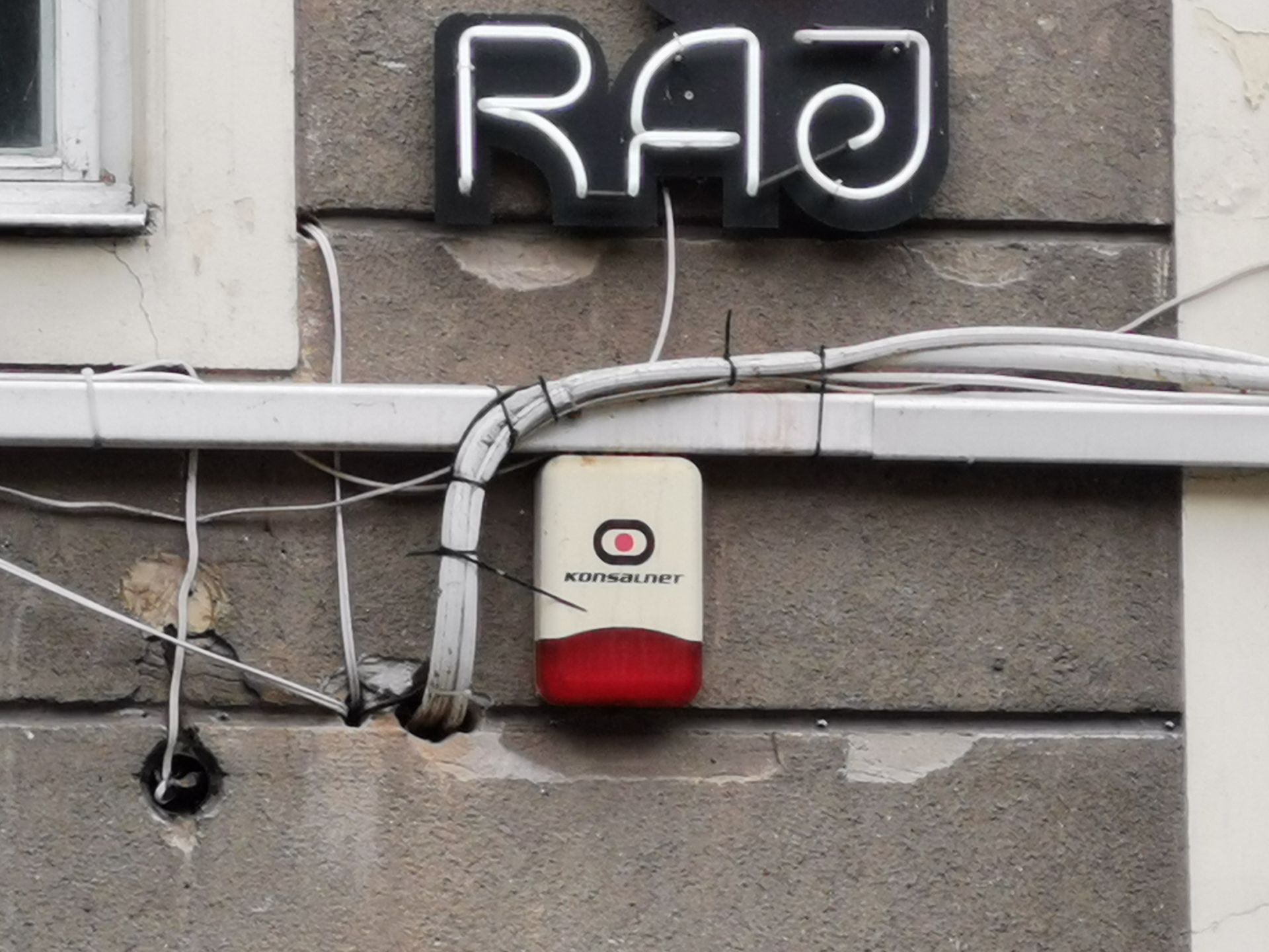 Honor 20 i 20 Pro oficjalnie. Ma poczwórny aparat z rekordowo jasną optyką 25