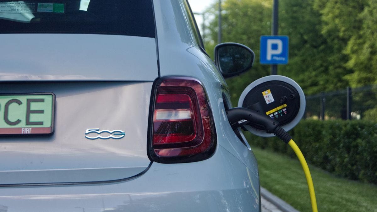 Fiat 500 jest jednym z najtańszych aut elektrycznych w Polsce