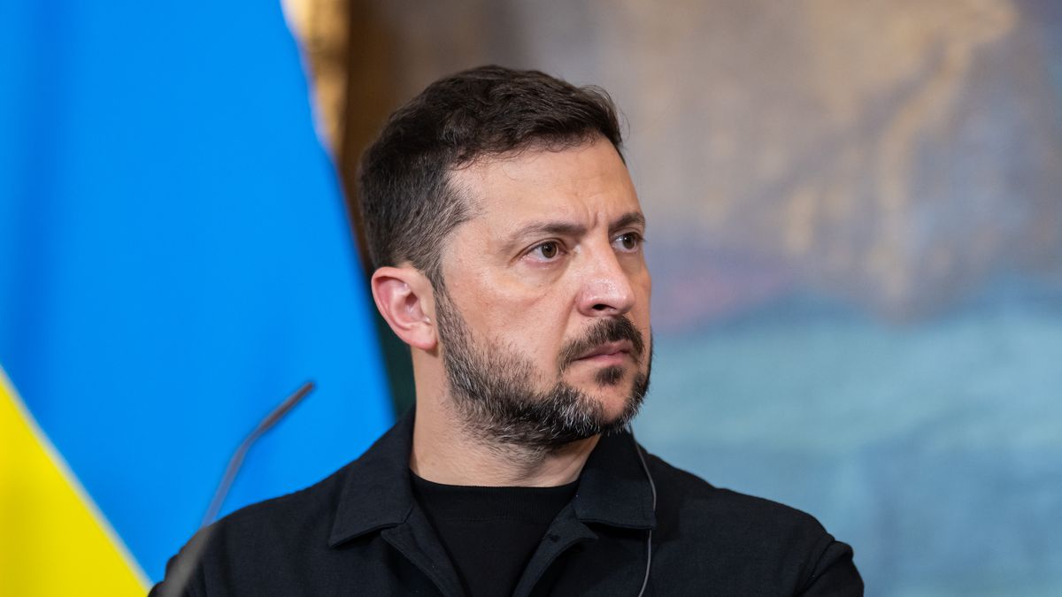 VIENNA, AUSTRIA - JUNE 16: Ukrainian President Volodymyr Zelensky addresses the media prior to a meeting with Austria's Chancellor Christian Stocker at Federal Chancellery Vienna on June 16, 2025 in Vienna, Austria. Zelensky, who is in Vienna for the first time since Russia's invasion of Ukraine in 2022, is meeting with Austrian government leaders. (Photo by Christian Bruna/Getty Images)