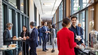 Co zrobisz z 10 tys. zł? Odpowiedz i wygraj wejściówkę na konferencję o finansach i inwestowaniu. Invest Cuffs czeka