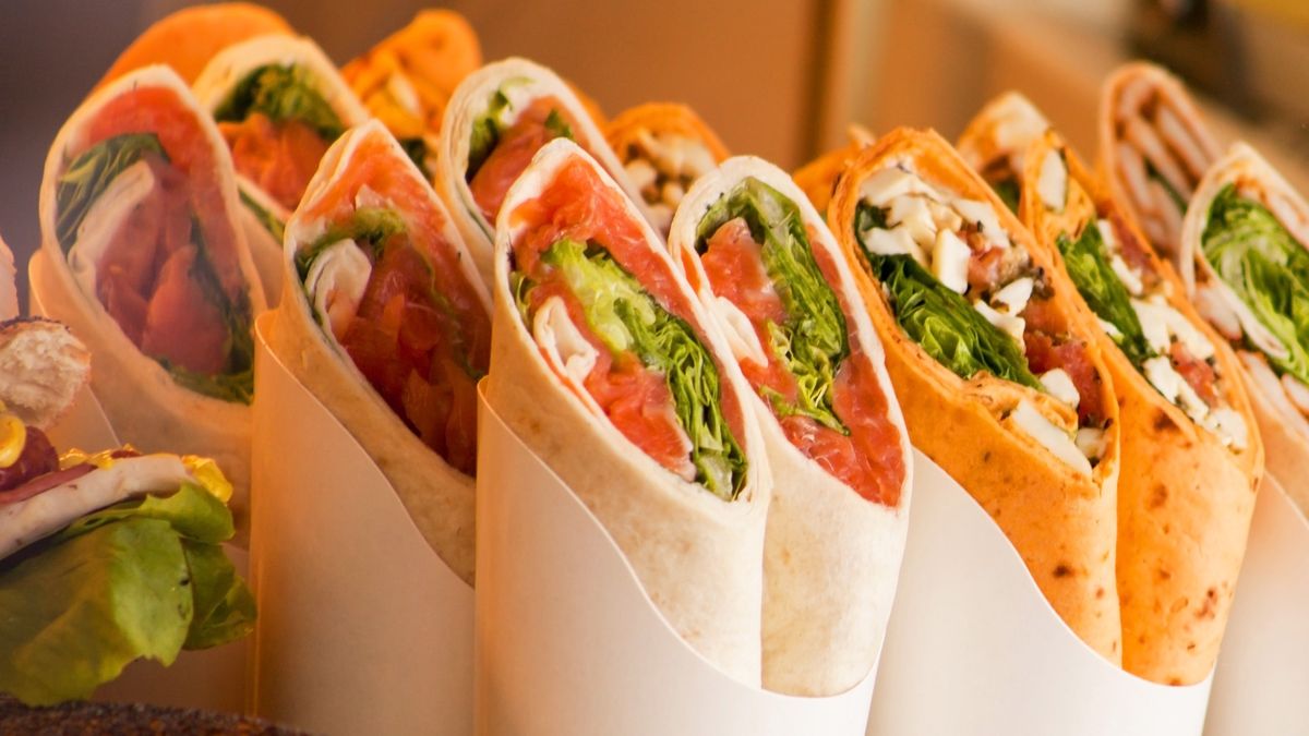 Tortilla z łososiem to lekka i pożywna przekąska