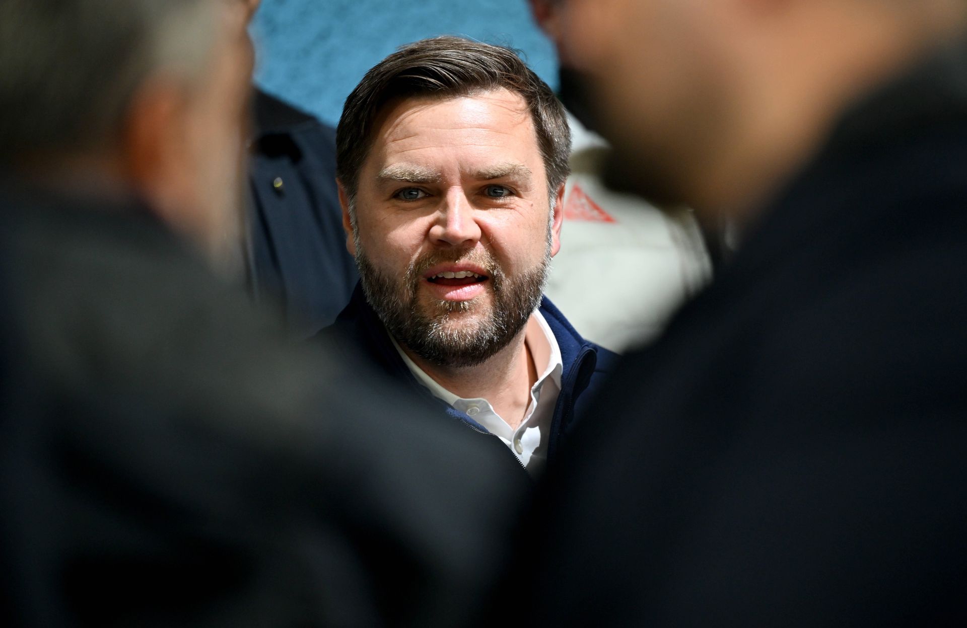 Shannon Mathre groził karabinem M14 wiceprezydentowi Vance'owi