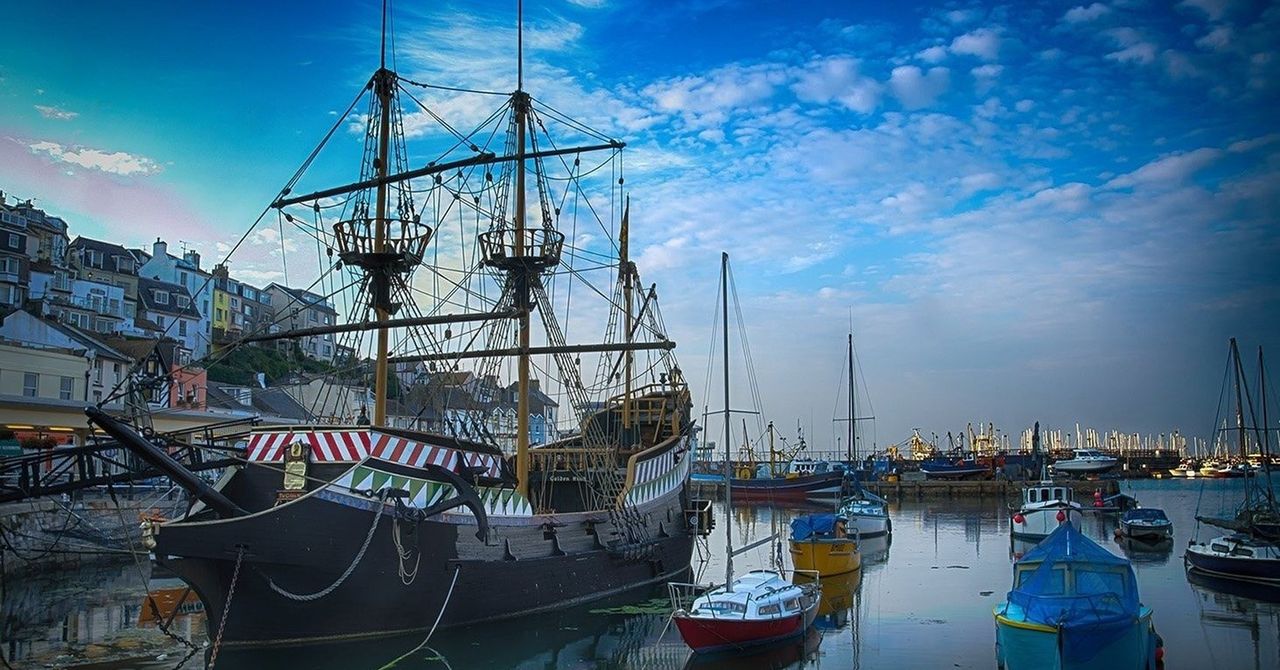 Zmarł podczas rejsu. Załoga owinęła ciało ręcznikiem