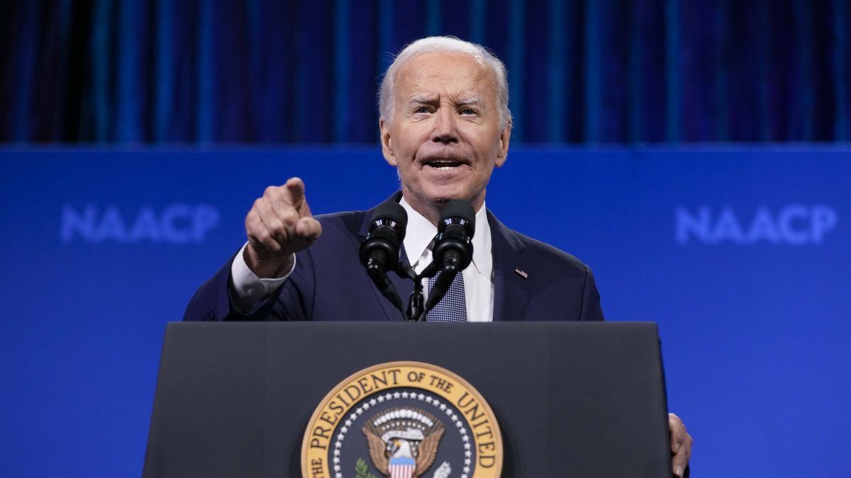 Temporary
President Joe Biden speaks at the 115th NAACP National Convention in Las Vegas, Tuesday, July 16, 2024. Biden is aiming to showcase his administration's support for Black voters. (AP Photo/Susan Walsh)
Susan Walsh