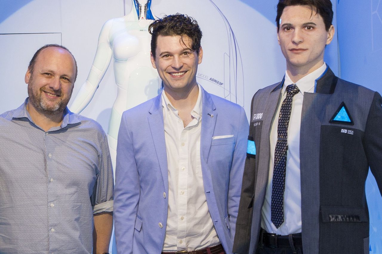 David Cage, Bryan Dechart i woskowa figura androida Connora