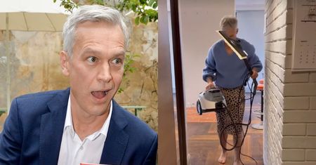 Michał Żebrowski pląsa w SPÓDNICY po mieszkaniu, oddając się porządkom. Rozbawieni fani: "Myślałam, że to jakaś babcia" (ZDJĘCIA)