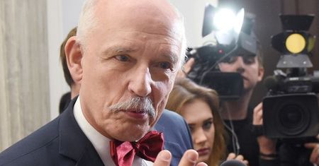 Korwin-Mikke: "Dla kobiet BIUST JEST WAŻNIEJSZY OD INTELIGENCJI! Mężczyzna nie znosi kobiety, która będzie rządziła"