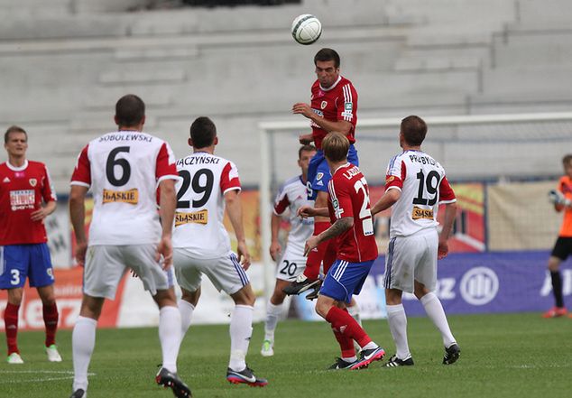 Śląskie zespoły będą walczyć na boisku i współpracować poza nimCz