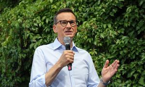 Morawiecki odkrywa karty. Rozwój Plus chce zmian w 800 plus i składkach emerytalnych