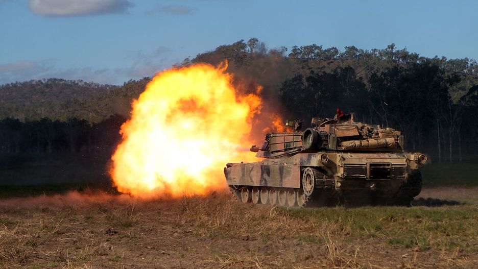 Zubożony uran wykorzystywany jest też  w pancerzu  M1A1 Abrams