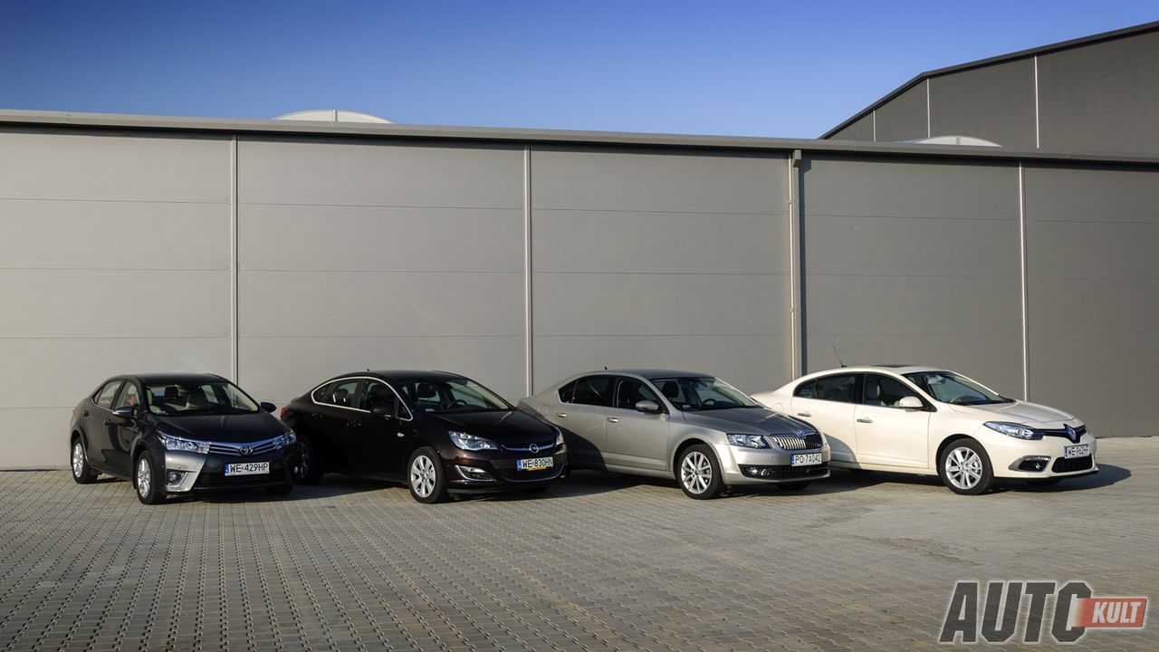 Opel Astra Sedan vs. Renault Fluence vs. Škoda Octavia vs. Toyota Corolla - galeria testowa