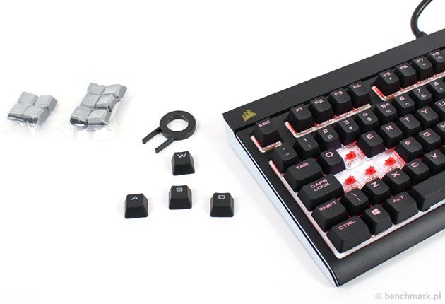 Corsair Strafe RGB -wymiana klawiszy