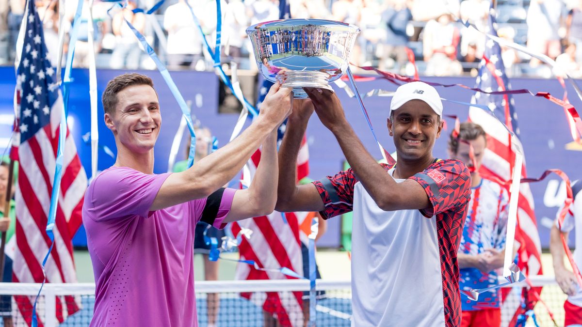 PAP/EPA / JUSTIN LANE / Na zdjęciu: Joe Salisbury i Rajeev Ram, mistrzowie US Open 2022 w deblu