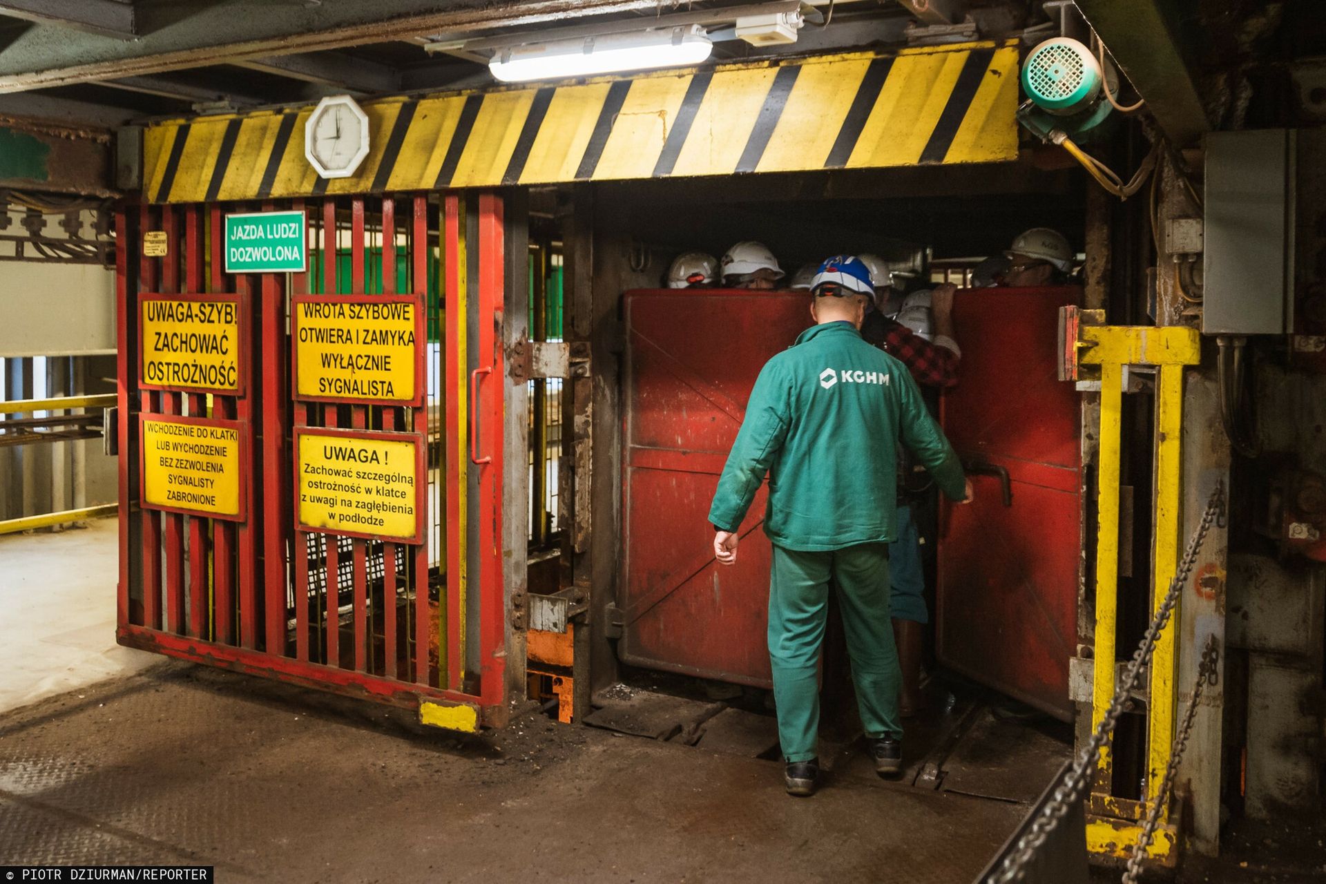 wiadomości,aktualności,WP Wiadomości Górnik uwięziony w koparce. Akcja ratunkowa w kopalni