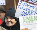 Znikający Polacy - tylko reformy nas uratują