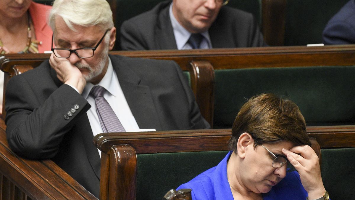 Były szef MSZ powołuje się na pozytywne oceny swojej pracy przez Beatę Szydło