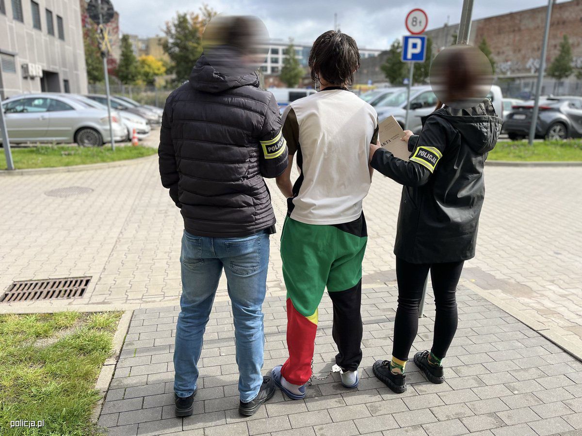 Łódź: Brutalny atak. 27-latek ugodził nożem mężczyznę