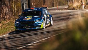 Byśkiniewicz najlepszy na odcinku testowym. Ruszył Rajd Świdnicki